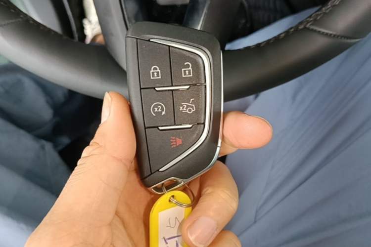 Used Cadillac CT5 2024 28T Luxury Pro Trim Vehicle Key