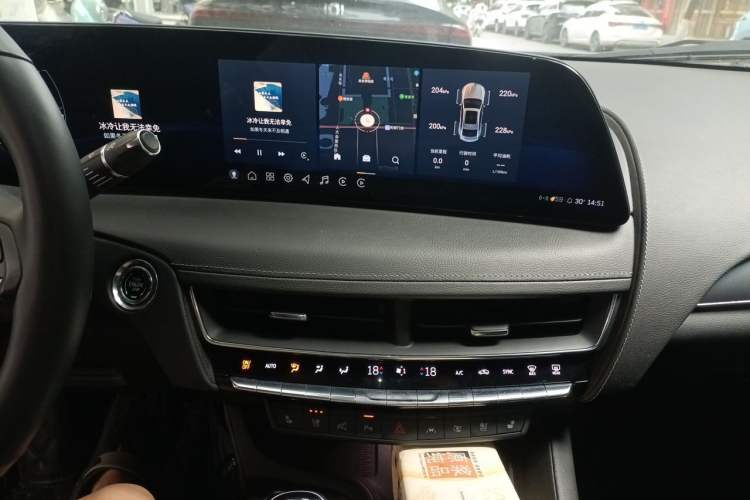 Used Cadillac CT5 2024 28T Prestige Edition Audio And AC Panel