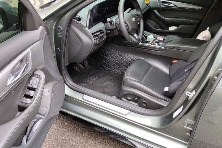 Used Cadillac CT5 2024 28T Prestige Edition Driver Seat