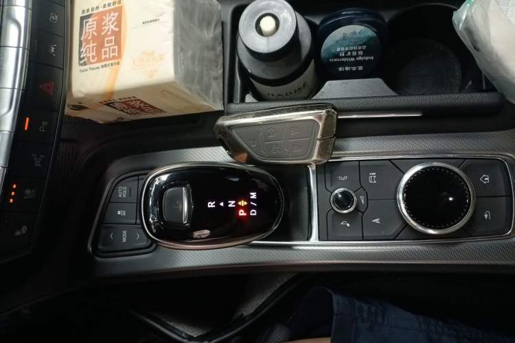 Used Cadillac CT5 2024 28T Prestige Edition Gear Lever