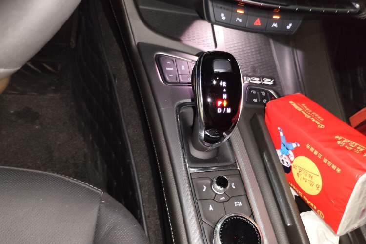 Used Cadillac CT5 2024 28T Luxury Pro Trim Gear Lever