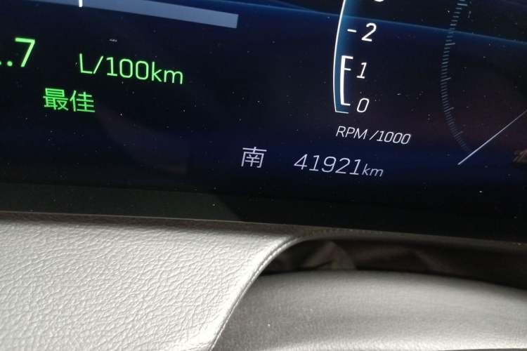Used Cadillac CT5 2024 28T Prestige Edition Odometer Close Up
