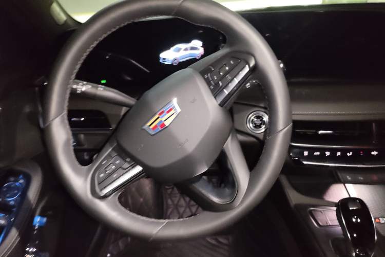 Used Cadillac CT5 2024 28T Luxury Pro Trim Steering Wheel