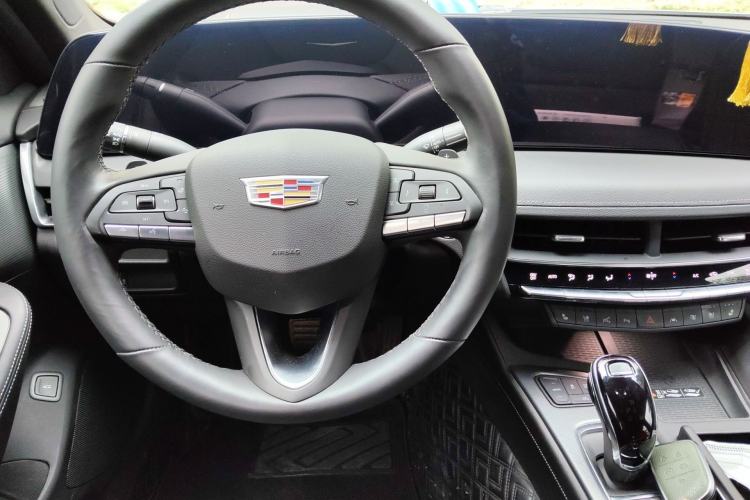 Used Cadillac CT5 2024 28T Prestige Edition Steering Wheel