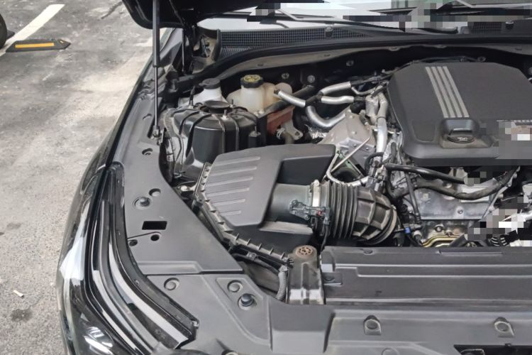 Used Cadillac CT5 2024 28T Luxury Pro Trim Engine Bay Right