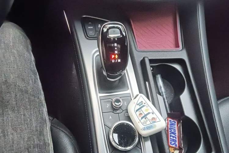 Used Cadillac CT5 2024 28T Luxury Pro Trim Gear Lever