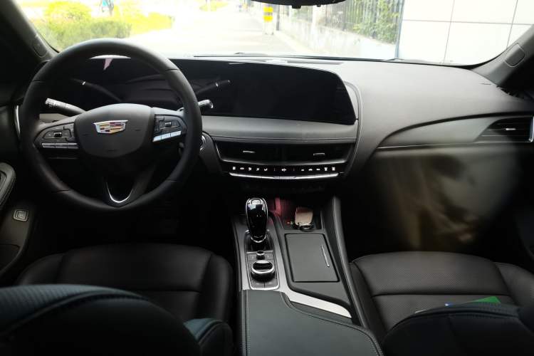 Used Cadillac CT5 2024 28T Prestige Edition Center Console