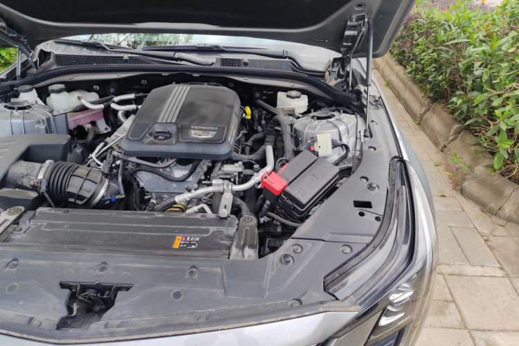 Used Cadillac CT5 2024 28T Luxury Version Engine Bay Left