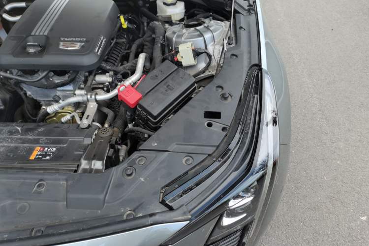 Used Cadillac CT5 2024 28T Prestige Edition Engine Bay Left