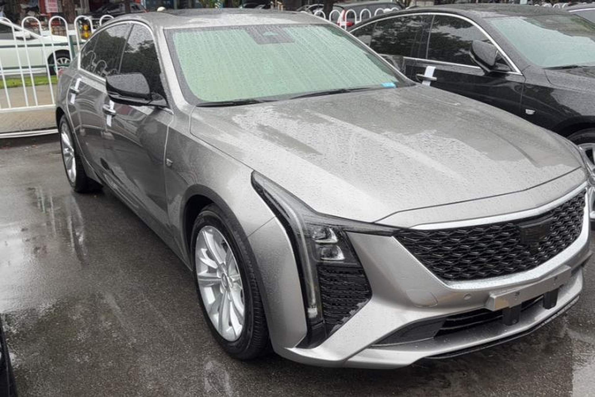 Used Cadillac CT5 2024 28T Luxury Pro Trim Exterior 2