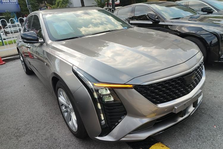 Used Cadillac CT5 2024 28T Luxury Pro Trim Front Right 45 Deg
