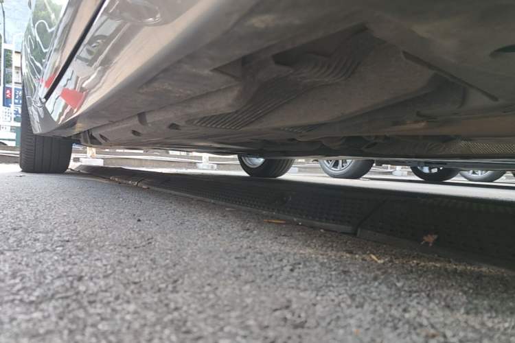 Used Cadillac CT5 2024 28T Luxury Pro Trim Right Side Sill