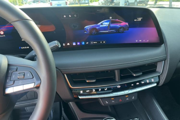 Used Cadillac CT5 2024 28T Luxury Pro Trim Audio And AC Panel