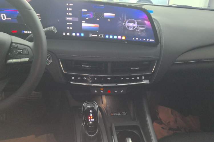 Used Cadillac CT5 2024 28T Luxury Pro Trim Audio And AC Panel