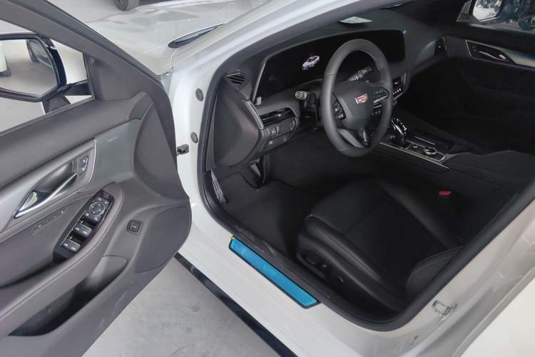 Used Cadillac CT5 2024 28T Prestige Edition Driver Seat