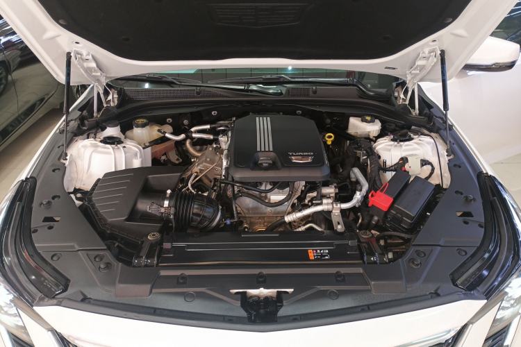 Used Cadillac CT5 2024 28T Luxury Pro Trim Engine Bay
