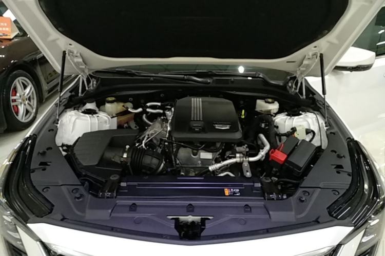Used Cadillac CT5 2024 28T Luxury Pro Trim Engine Bay