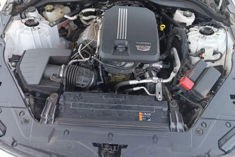 Used Cadillac CT5 2024 28T Luxury Pro Trim Engine Bay