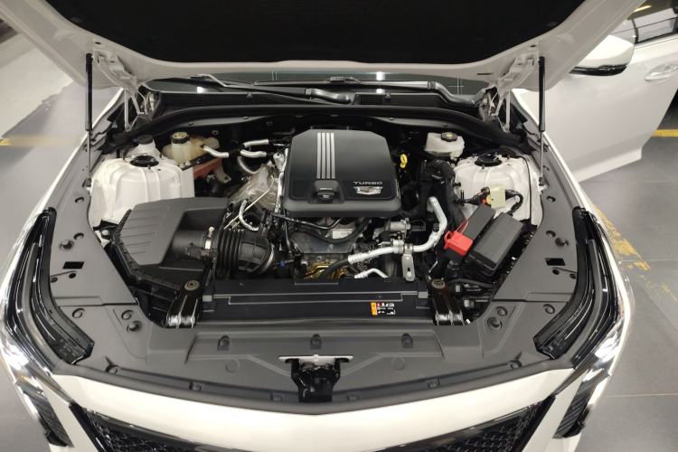 Used Cadillac CT5 2024 28T Luxury Pro Trim Engine Bay