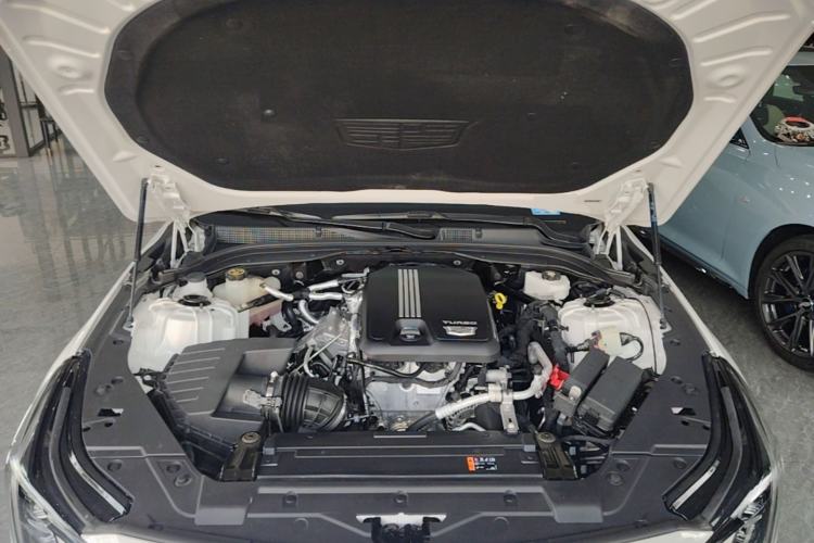 Used Cadillac CT5 2024 28T Luxury Pro Trim Engine Bay