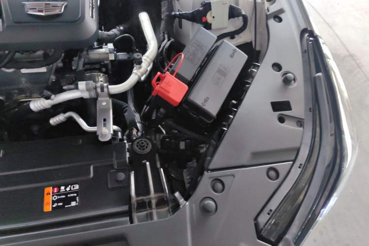 Used Cadillac CT5 2024 28T Prestige Edition Engine Bay Left