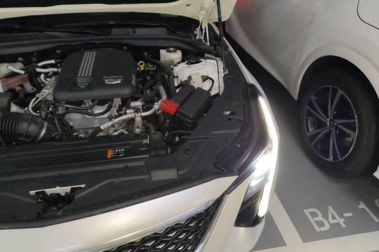 Used Cadillac CT5 2024 28T Luxury Pro Trim Engine Bay Left