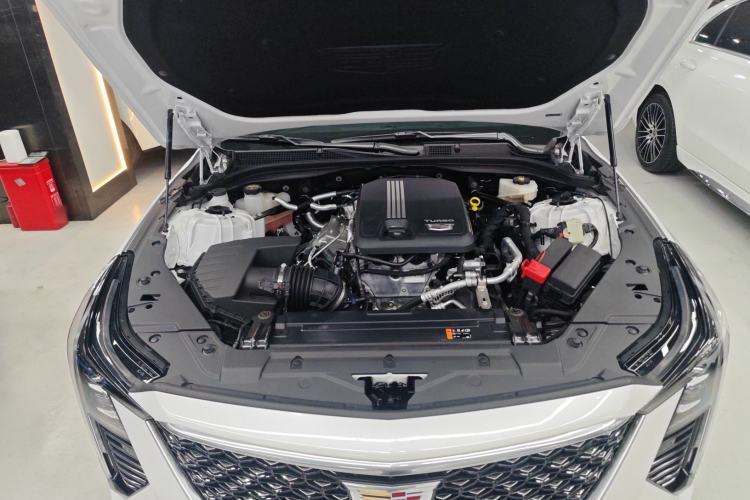 Used Cadillac CT5 2024 28T Luxury Pro Trim Engine Bay