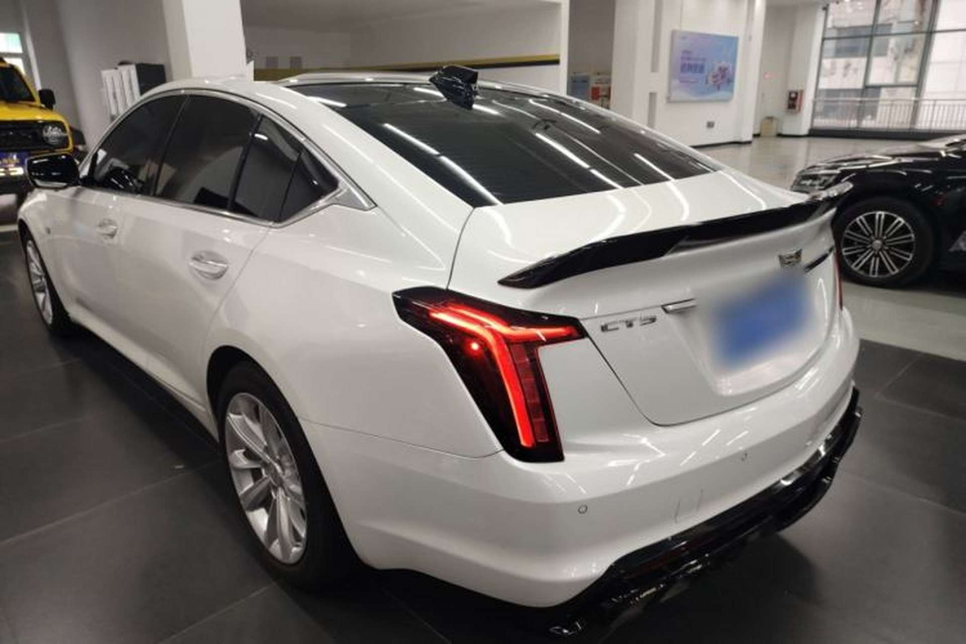 Used Cadillac CT5 2024 28T Luxury Pro Trim Exterior 2