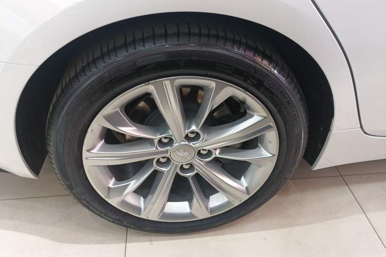 Used Cadillac CT5 2024 28T Luxury Pro Trim Exterior 3