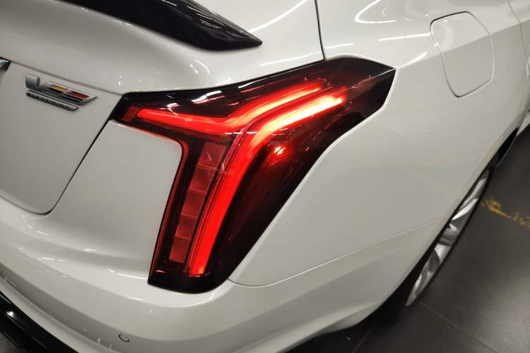 Used Cadillac CT5 2024 28T Luxury Pro Trim Exterior 3