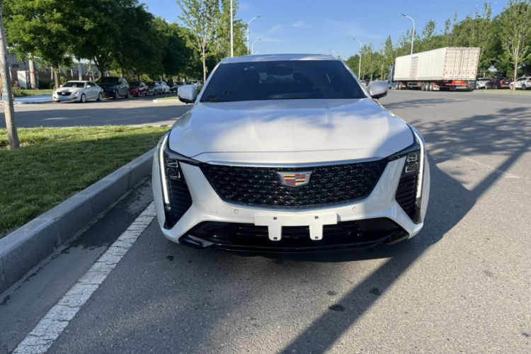 Used Cadillac CT5 2024 28T Luxury Pro Trim Exterior 3