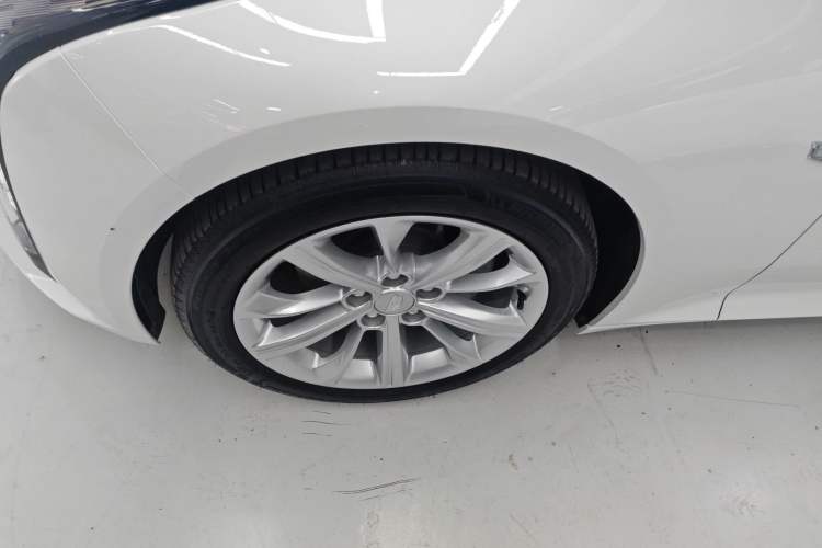 Used Cadillac CT5 2024 28T Luxury Pro Trim Exterior 4