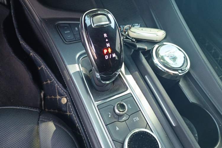 Used Cadillac CT5 2024 28T Luxury Pro Trim Gear Lever