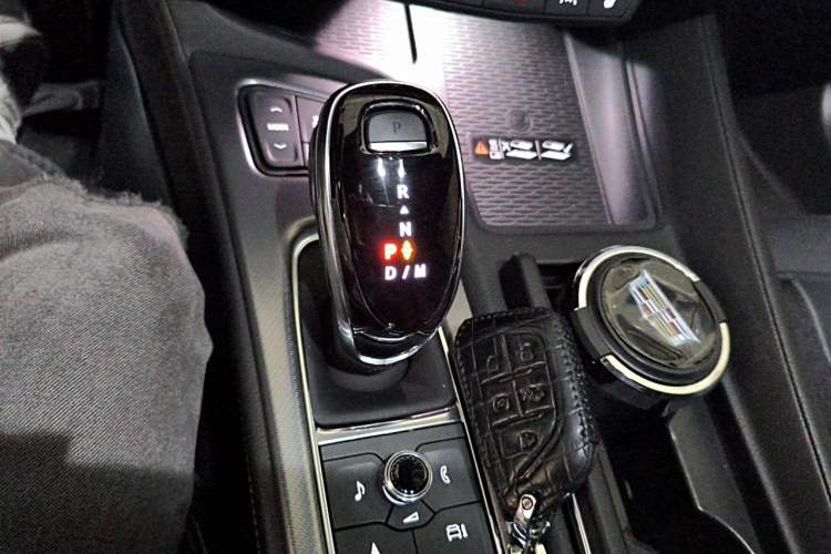 Used Cadillac CT5 2024 28T Luxury Pro Trim Gear Lever