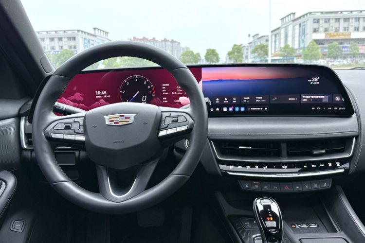 Used Cadillac CT5 2024 28T Prestige Edition Interior 11