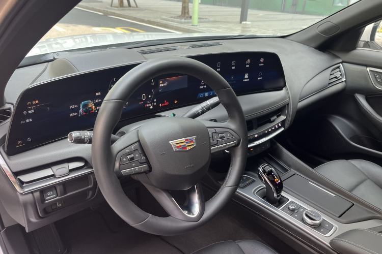 Used Cadillac CT5 2024 28T Luxury Pro Trim Interior 3