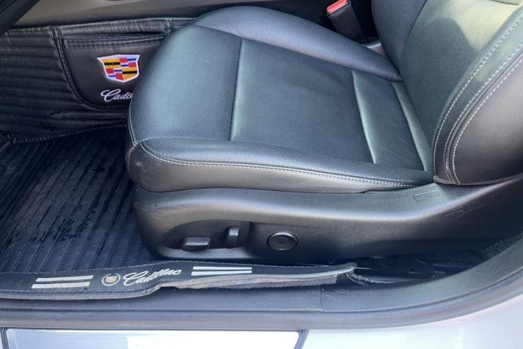 Used Cadillac CT5 2024 28T Luxury Pro Trim Interior 6