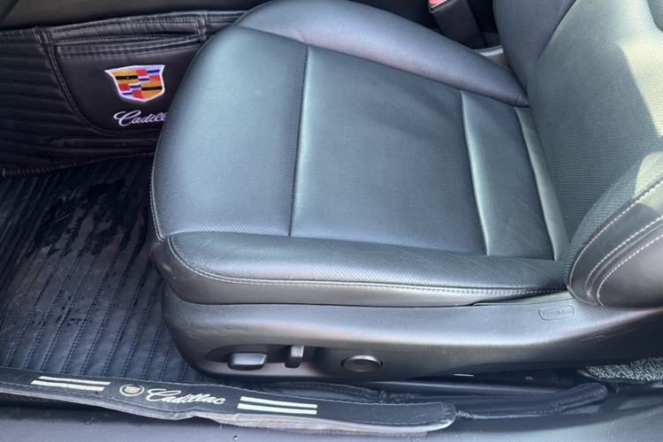 Used Cadillac CT5 2024 28T Luxury Pro Trim Interior 9