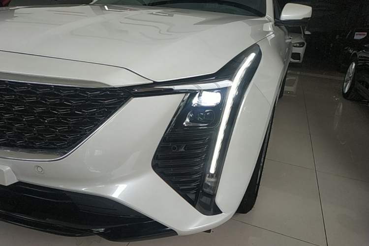 Used Cadillac CT5 2024 28T Luxury Pro Trim Left Front Headlight