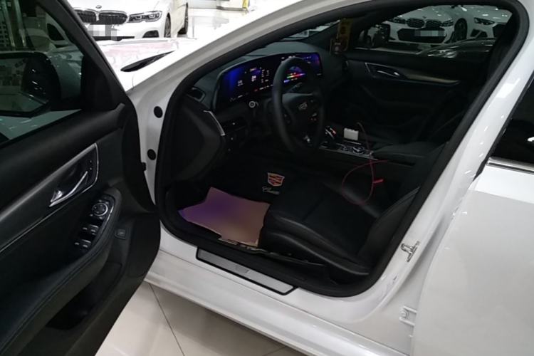 Used Cadillac CT5 2024 28T Luxury Pro Trim Left Front Seat