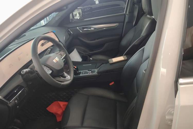 Used Cadillac CT5 2024 28T Luxury Pro Trim Left Front Seat