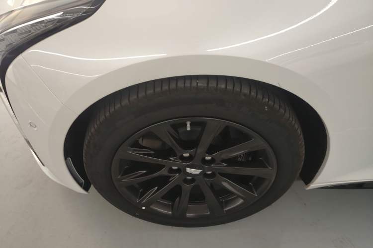 Used Cadillac CT5 2024 28T Prestige Edition Left Front Wheel Hub