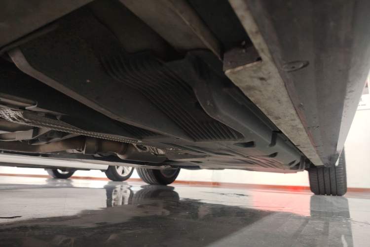 Used Cadillac CT5 2024 28T Prestige Edition Left Side Sill
