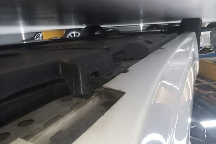 Used Cadillac CT5 2024 28T Luxury Pro Trim Left Side Sill