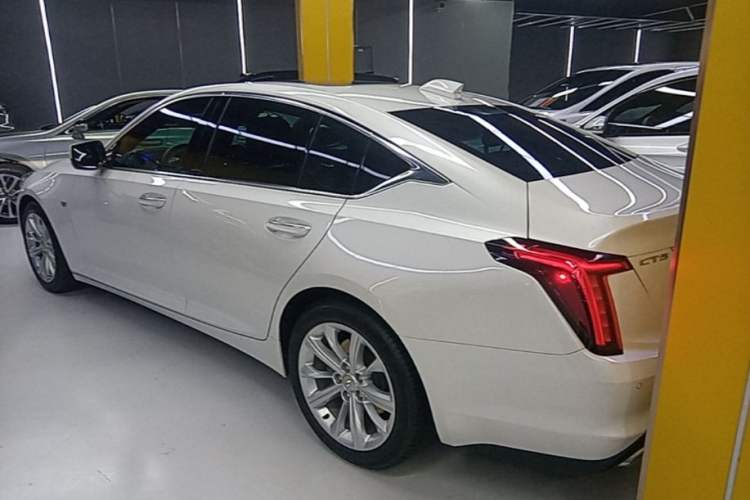 Used Cadillac CT5 2024 28T Luxury Pro Trim Rear Left 45 Deg