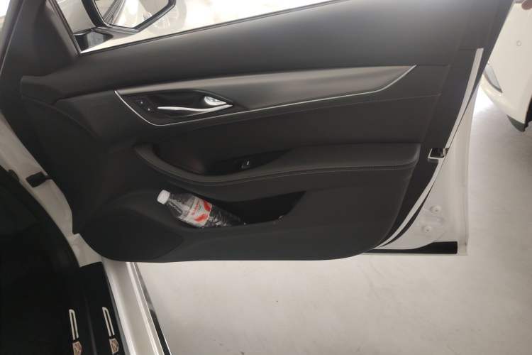Used Cadillac CT5 2024 28T Prestige Edition Right Front Door Interior