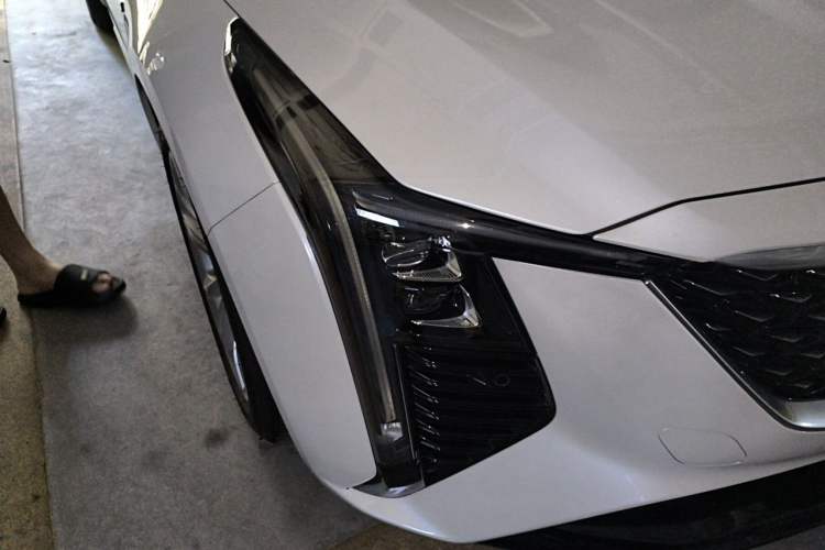 Used Cadillac CT5 2024 28T Luxury Pro Trim Right Front Headlight