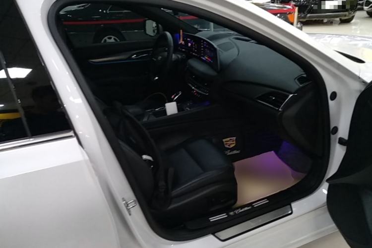 Used Cadillac CT5 2024 28T Luxury Pro Trim Right Front Seat