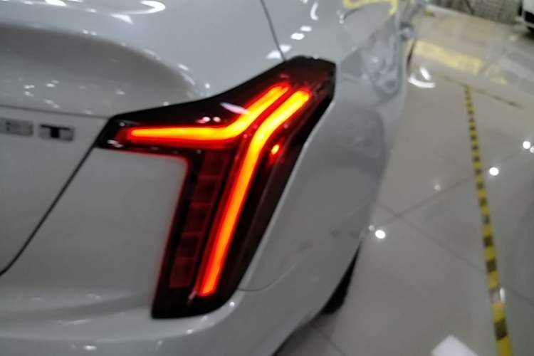 Used Cadillac CT5 2024 28T Luxury Pro Trim Right Rear Taillight
