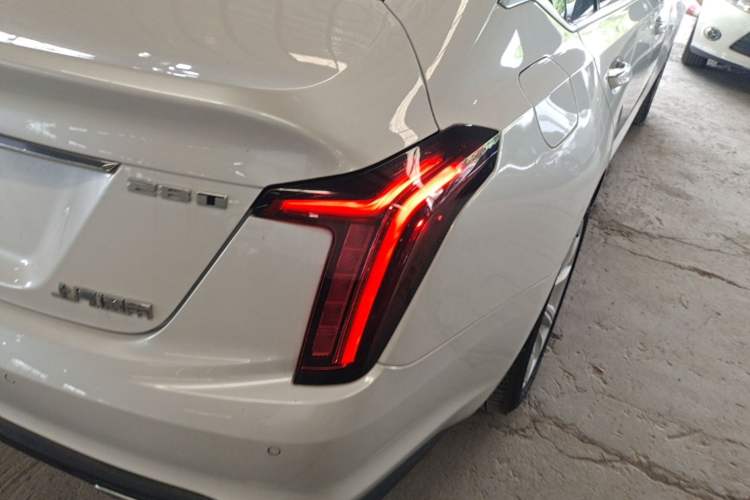 Used Cadillac CT5 2024 28T Luxury Pro Trim Right Rear Taillight